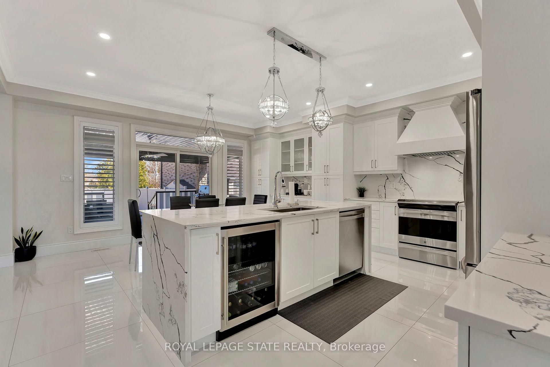 Photo 11 of 7 Bernini Court, Hamilton, Carpenter — HOMEH