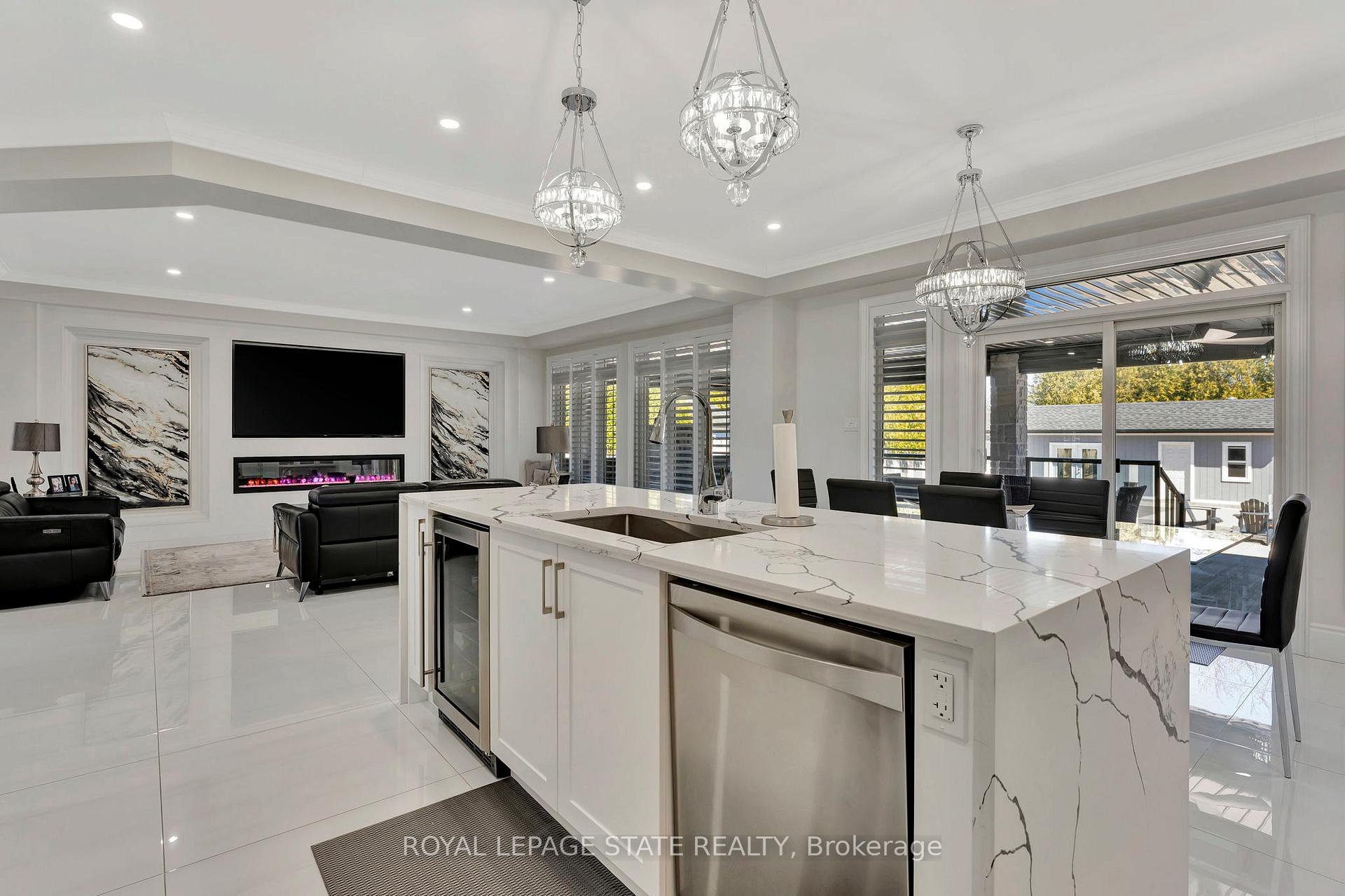 Photo 15 of 7 Bernini Court, Hamilton, Carpenter — HOMEH