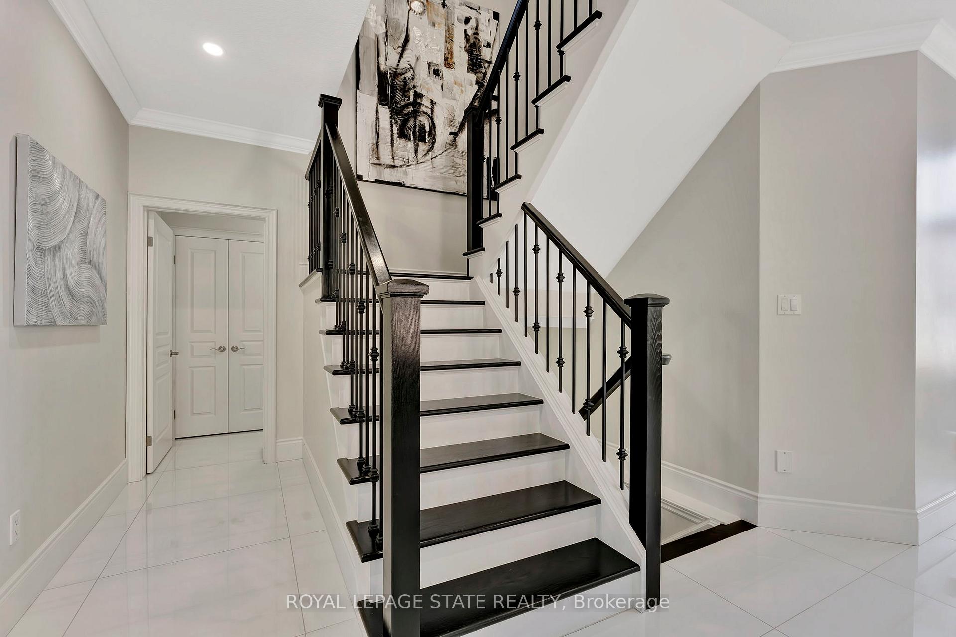 Photo 24 of 7 Bernini Court, Hamilton, Carpenter — HOMEH