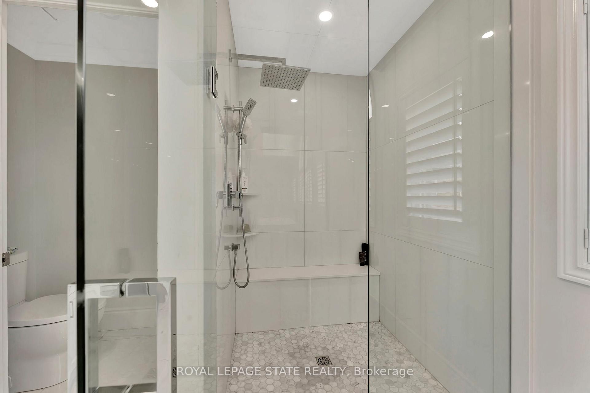 Photo 32 of 7 Bernini Court, Hamilton, Carpenter — HOMEH