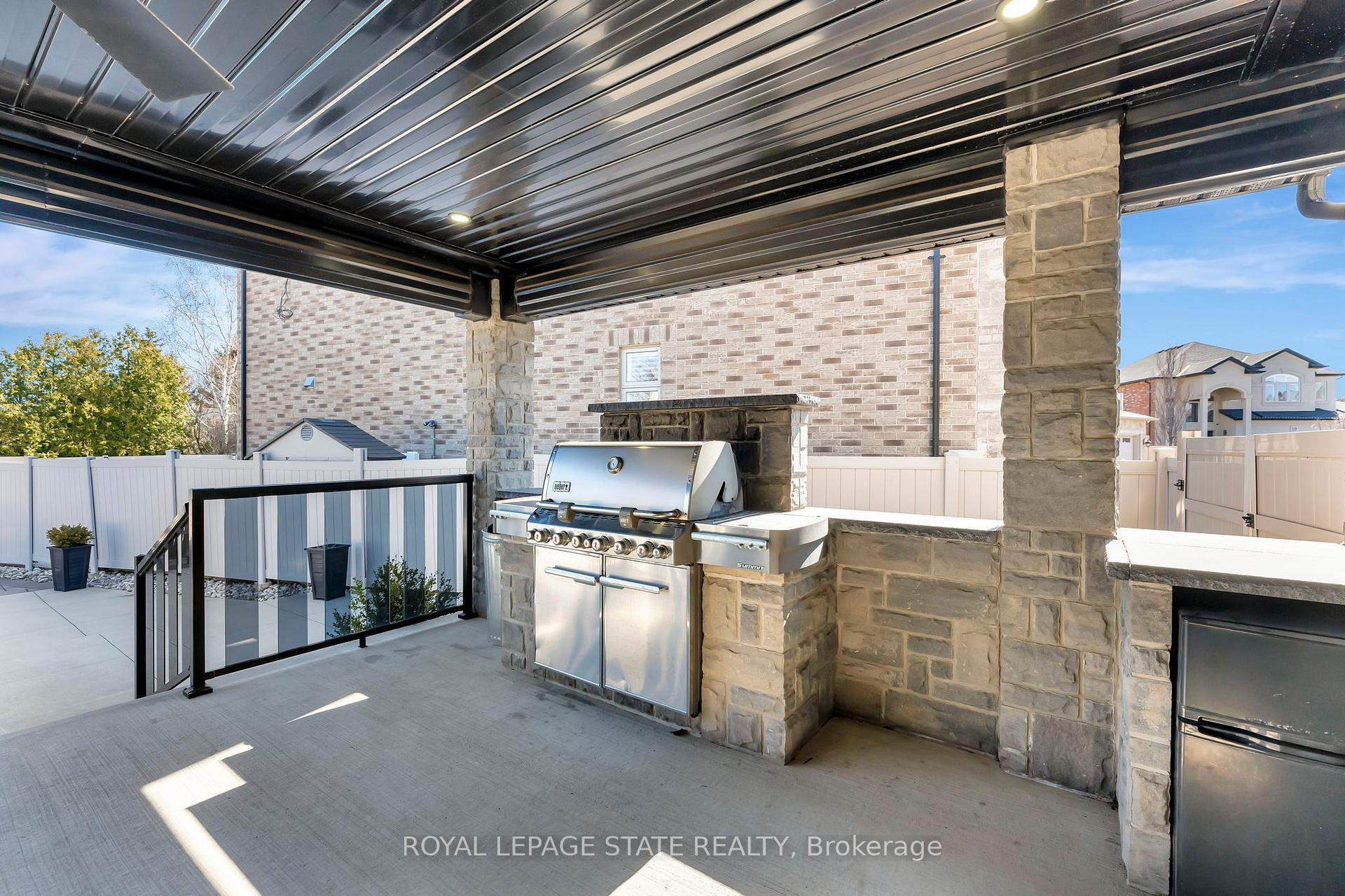 Photo 44 of 7 Bernini Court, Hamilton, Carpenter — HOMEH