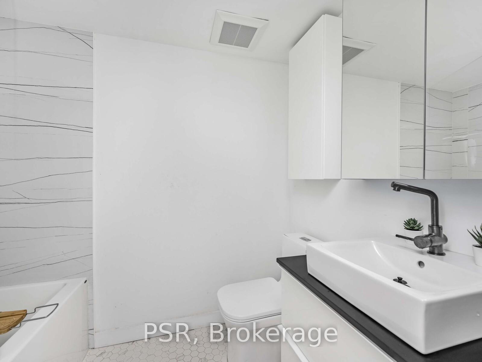 Photo 22 of Unit 1405, 22 Wellesley Street, Toronto, Church-Yonge Corridor — HOMEH