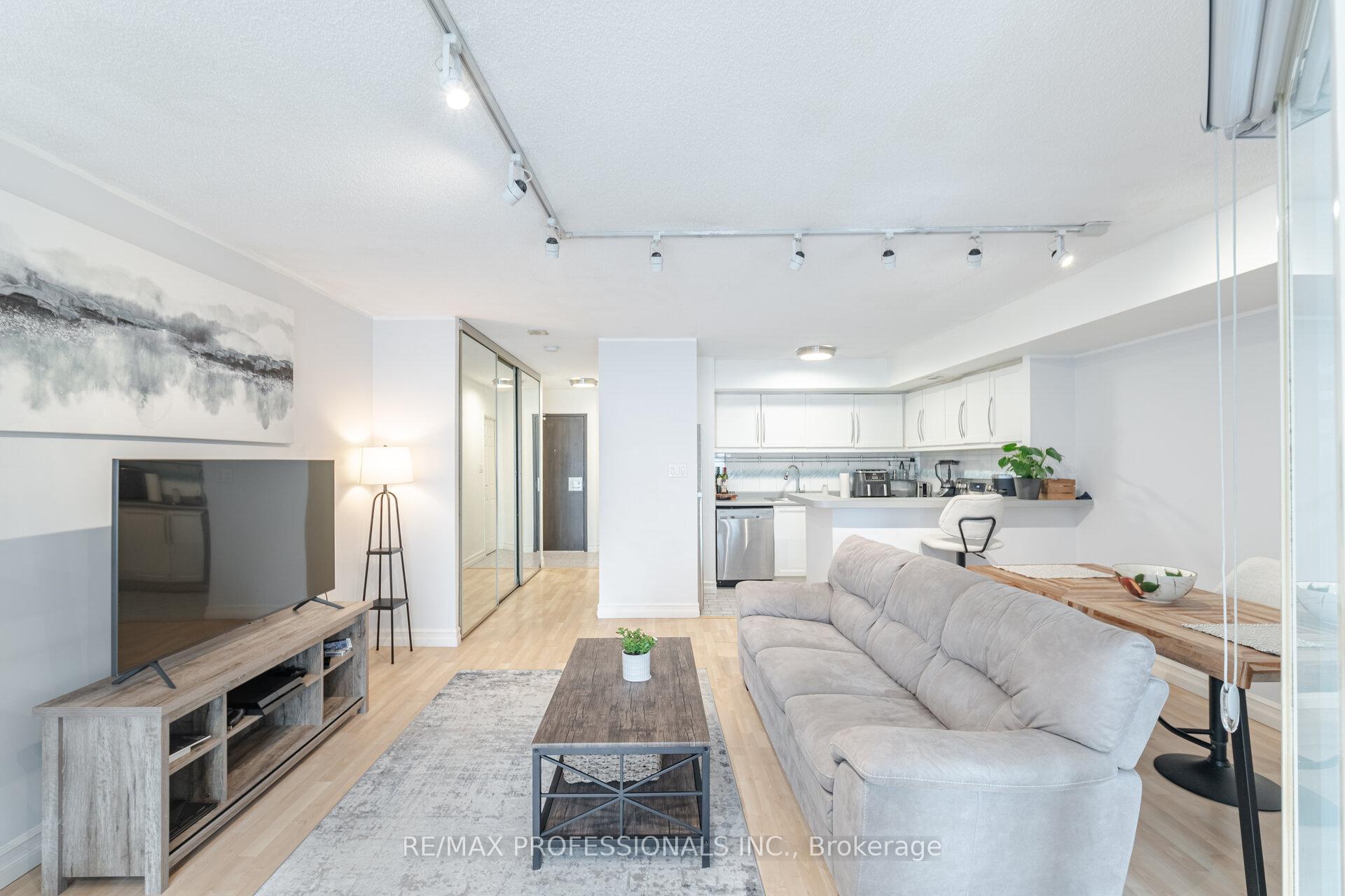 Photo 26 of Unit 2211, 25 The Esplanade, Toronto, Waterfront Communities — HOMEH