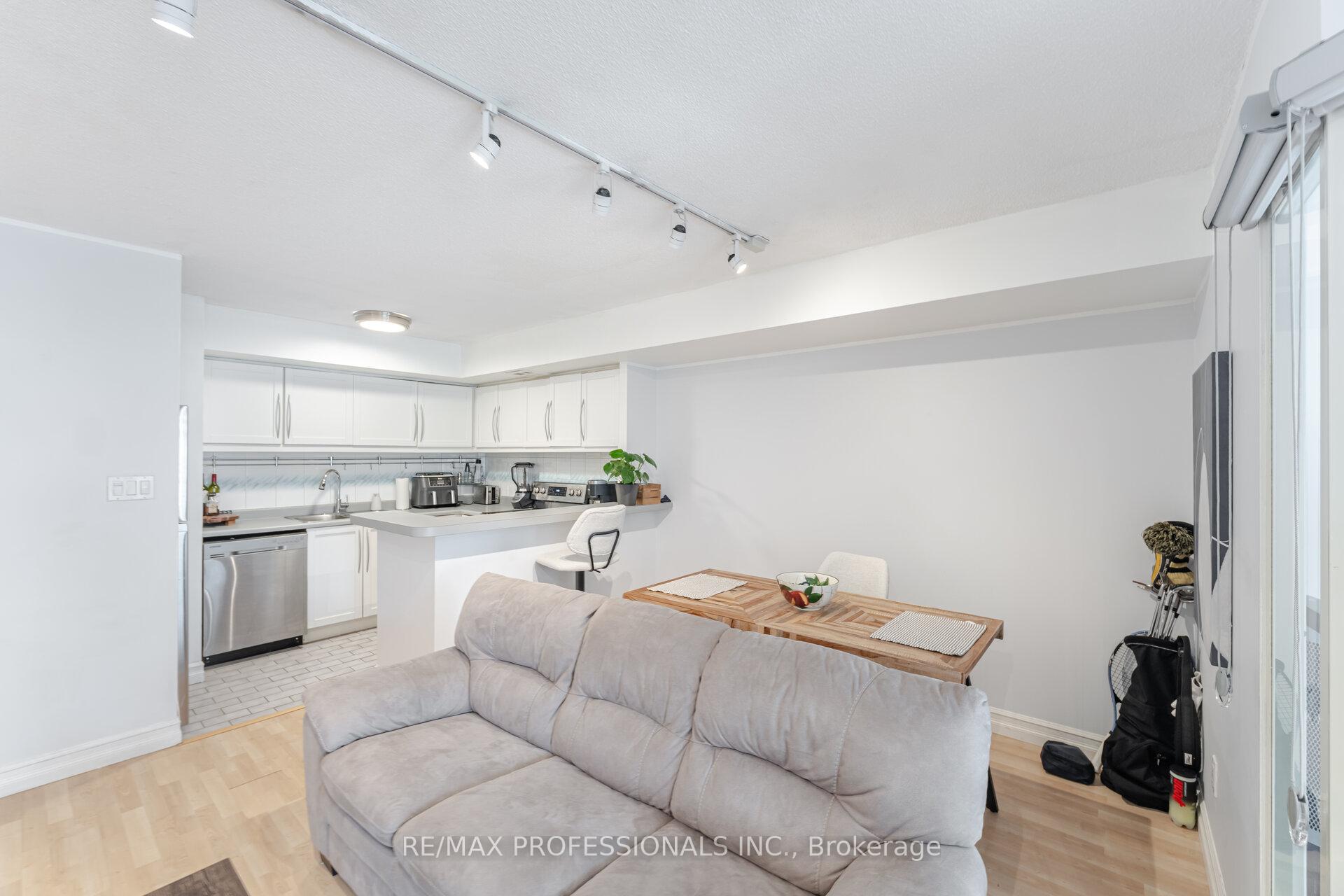 Photo 28 of Unit 2211, 25 The Esplanade, Toronto, Waterfront Communities — HOMEH