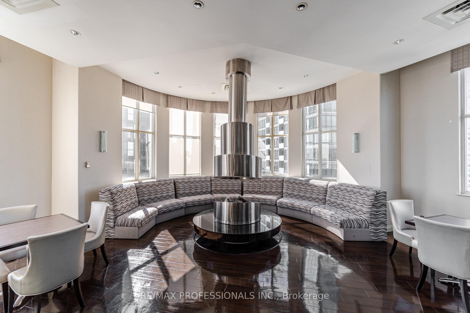 Photo 23 of Unit 2211, 25 The Esplanade, Toronto, Waterfront Communities — HOMEH
