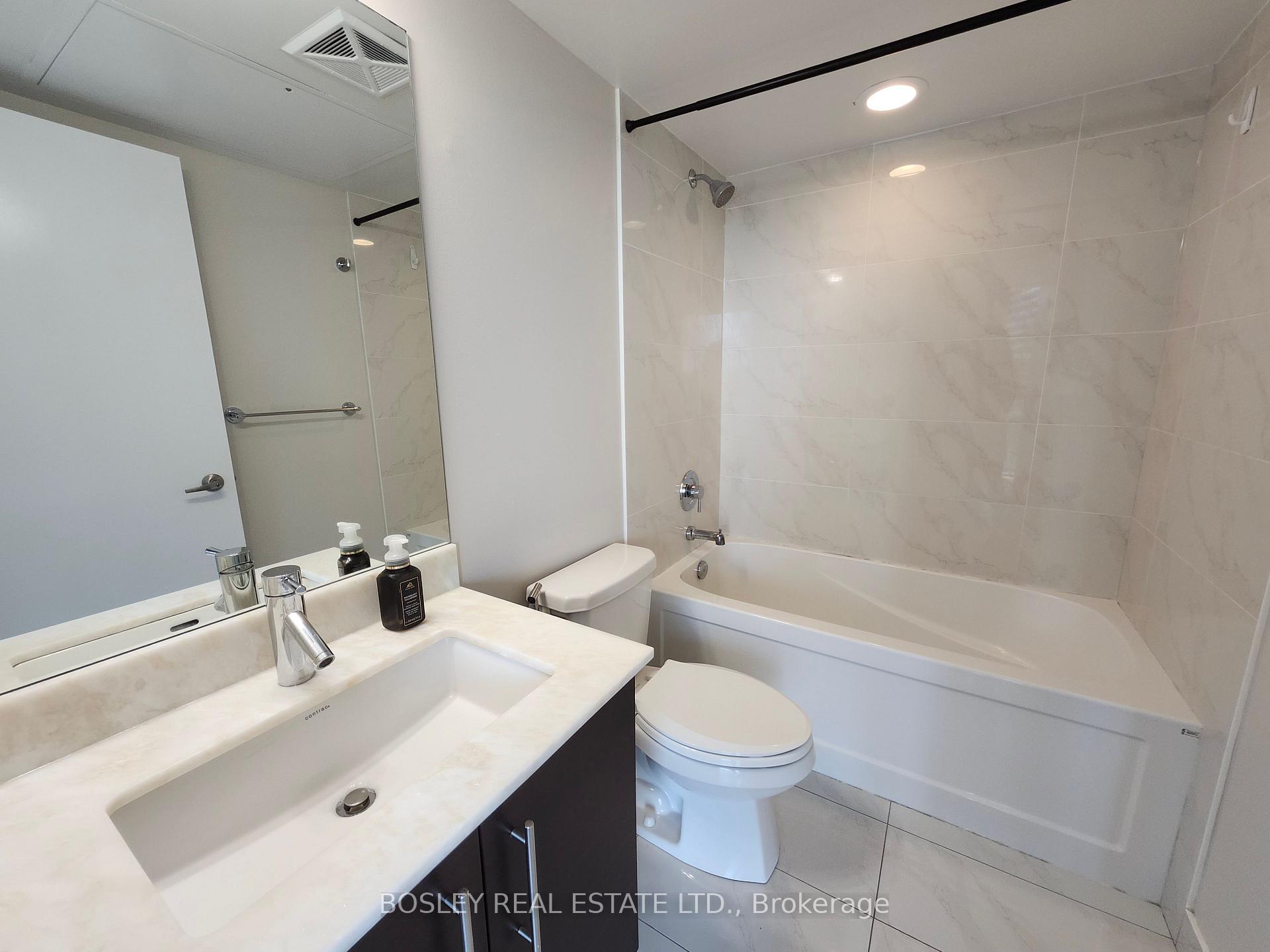 Photo 3 of Unit 603, 58 Orchard View Boulevard, Toronto, Yonge-Eglinton — HOMEH