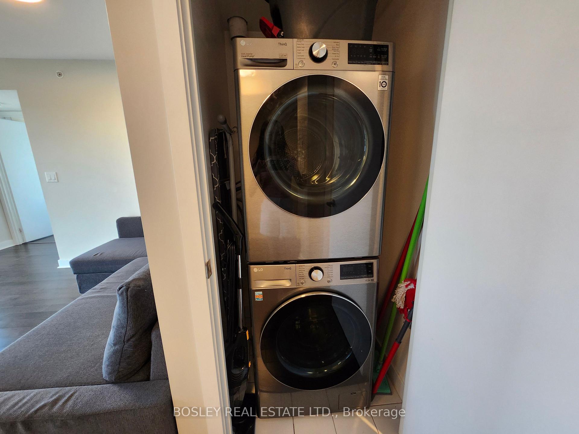 Photo 7 of Unit 603, 58 Orchard View Boulevard, Toronto, Yonge-Eglinton — HOMEH