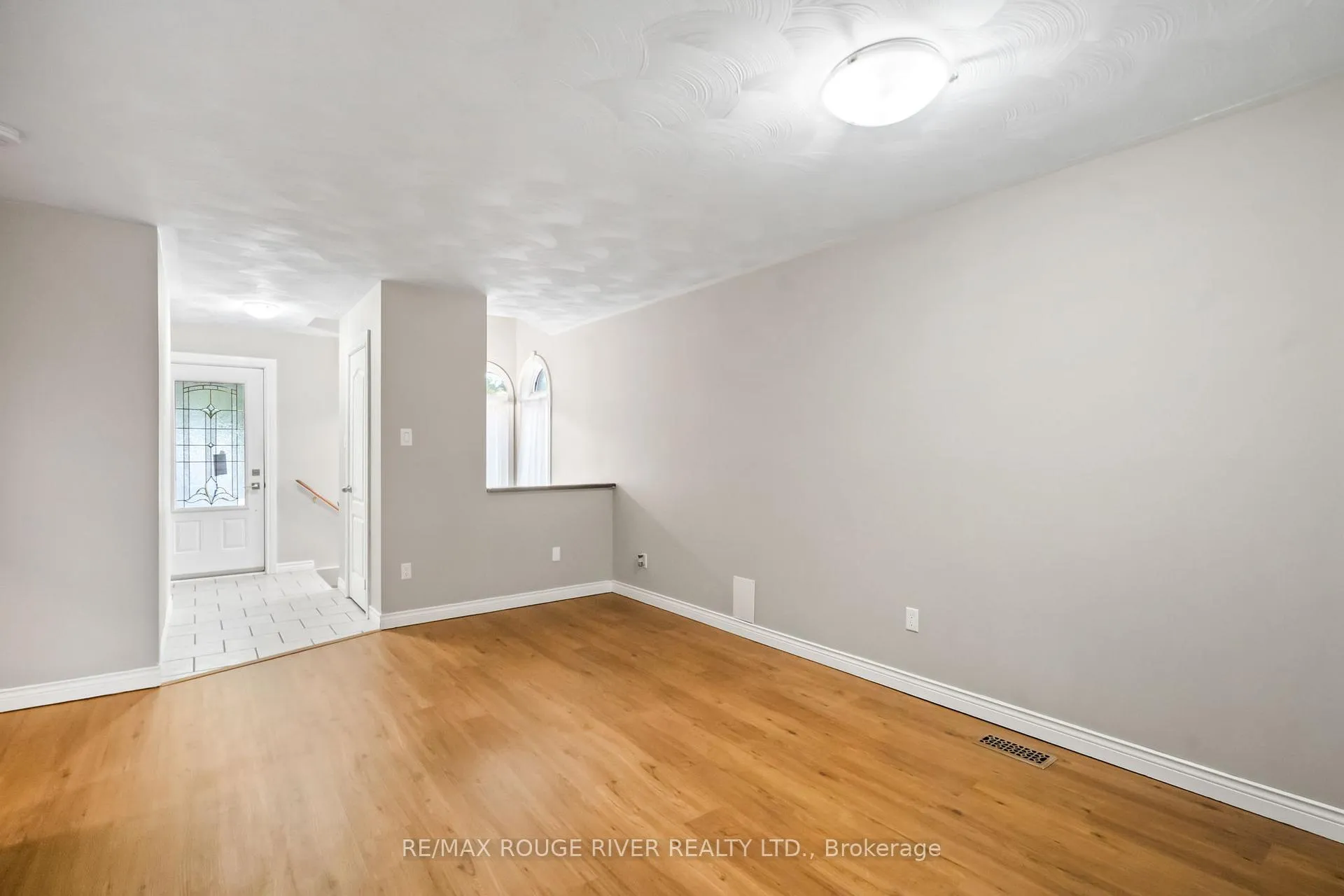 Photo 7 of 136 Haden Avenue, Peterborough, Northcrest Ward 5 — HOMEH