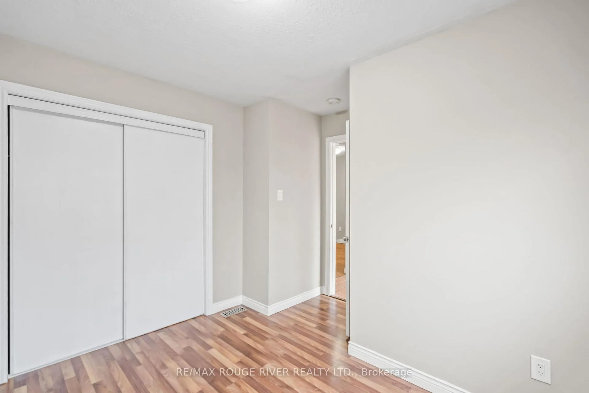 Photo 17 of 136 Haden Avenue, Peterborough, Northcrest Ward 5 — HOMEH