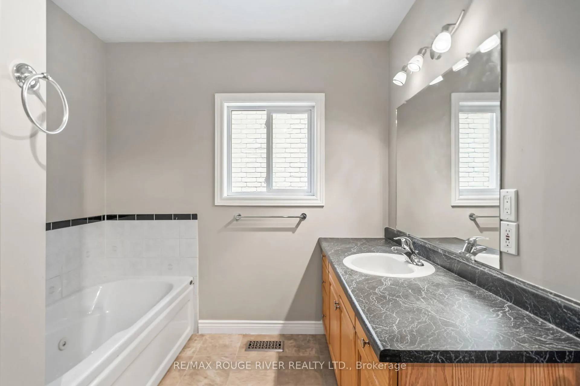 Photo 21 of 136 Haden Avenue, Peterborough, Northcrest Ward 5 — HOMEH
