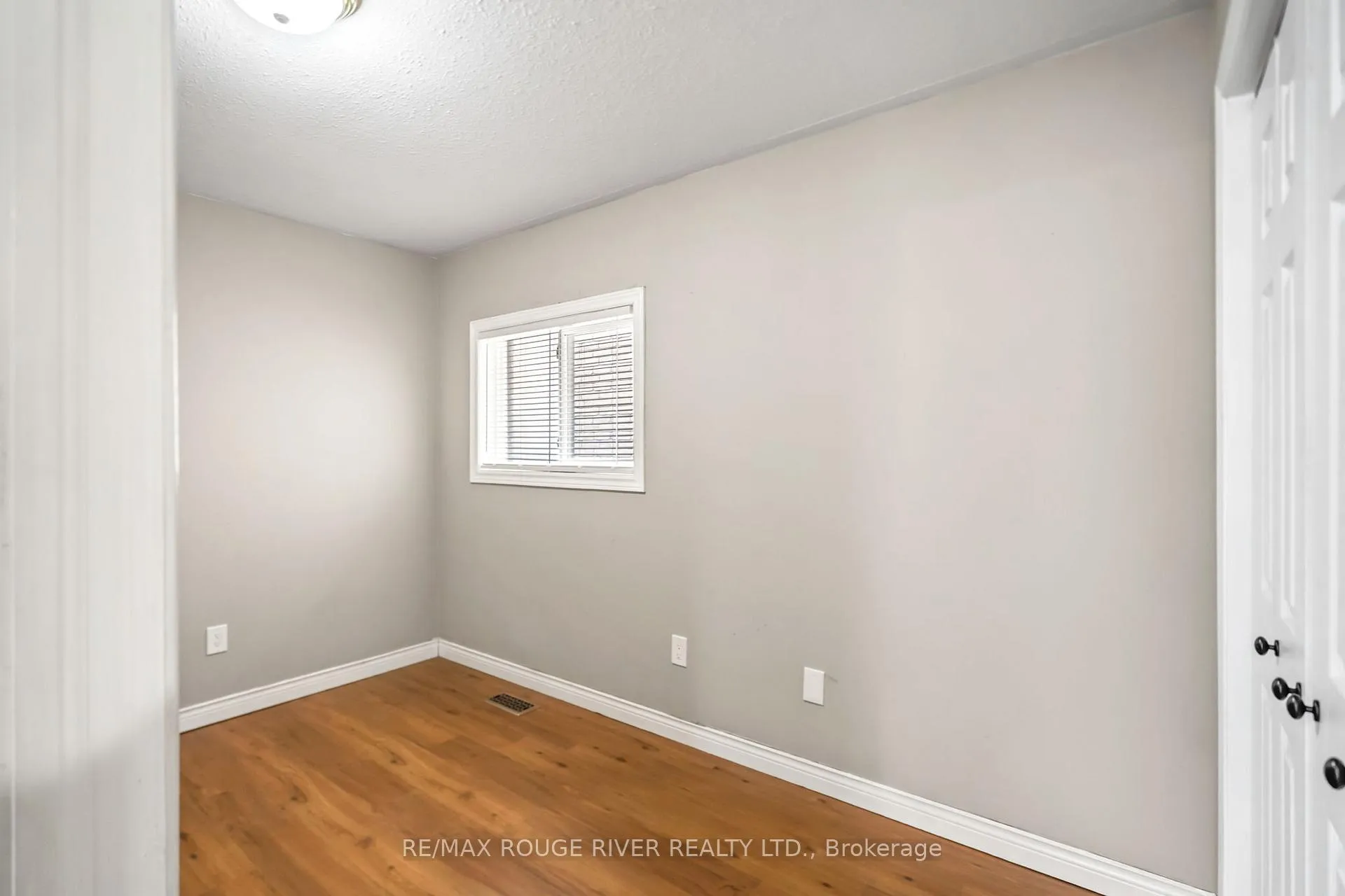 Photo 24 of 136 Haden Avenue, Peterborough, Northcrest Ward 5 — HOMEH
