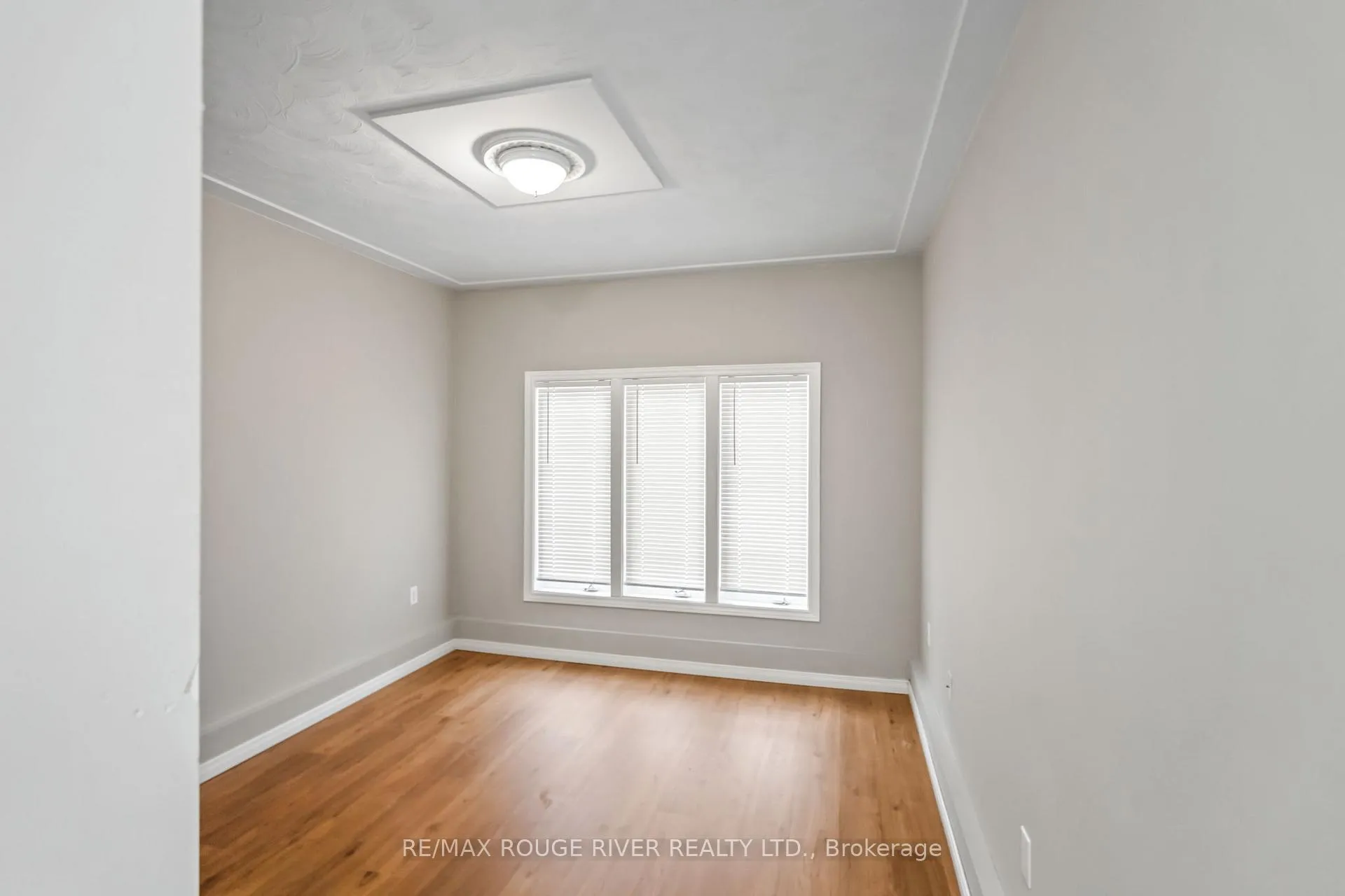 Photo 27 of 136 Haden Avenue, Peterborough, Northcrest Ward 5 — HOMEH