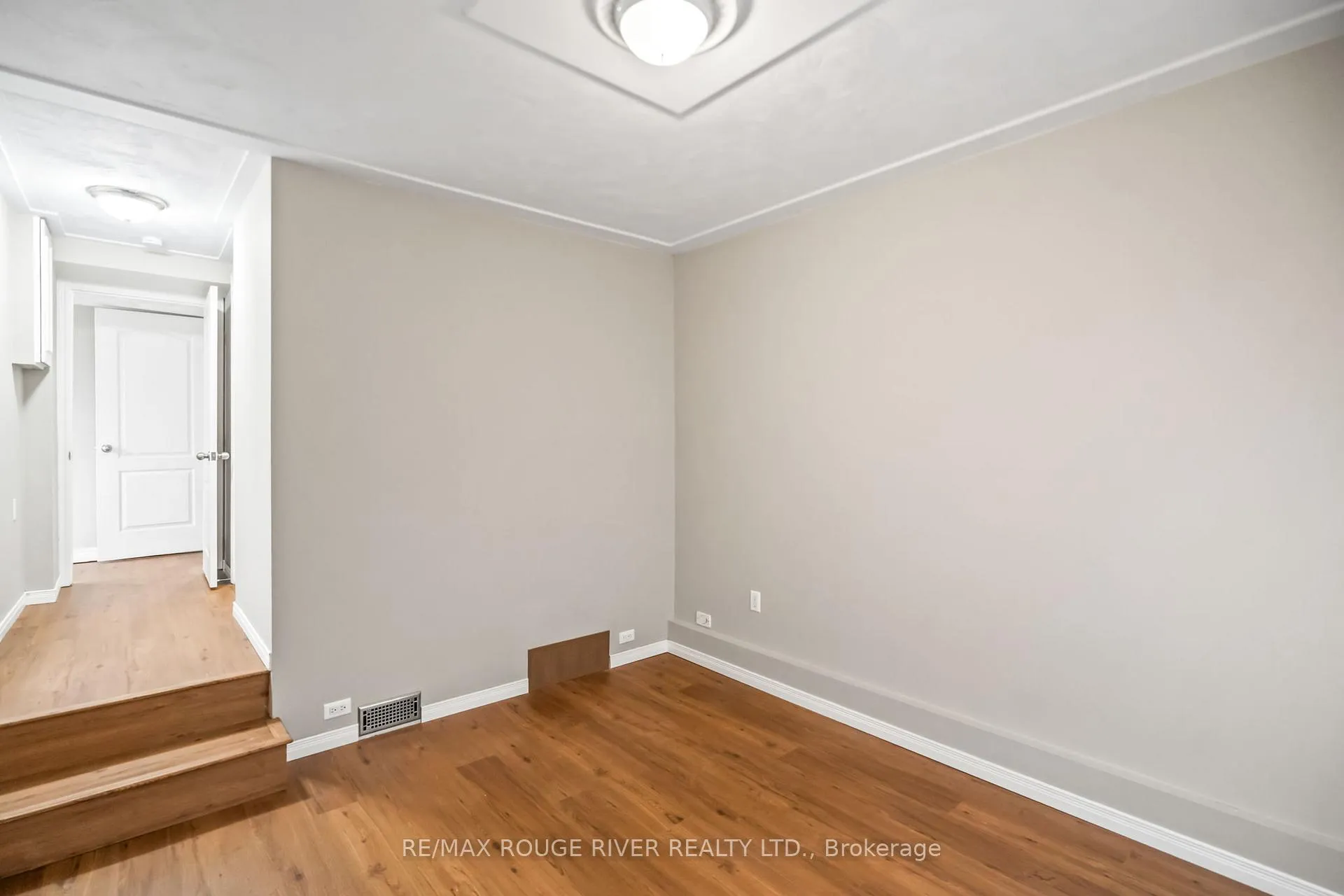 Photo 28 of 136 Haden Avenue, Peterborough, Northcrest Ward 5 — HOMEH