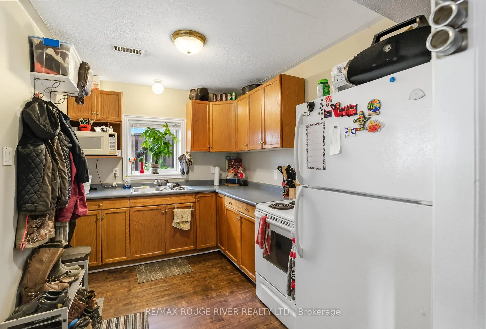Photo 32 of 136 Haden Avenue, Peterborough, Northcrest Ward 5 — HOMEH