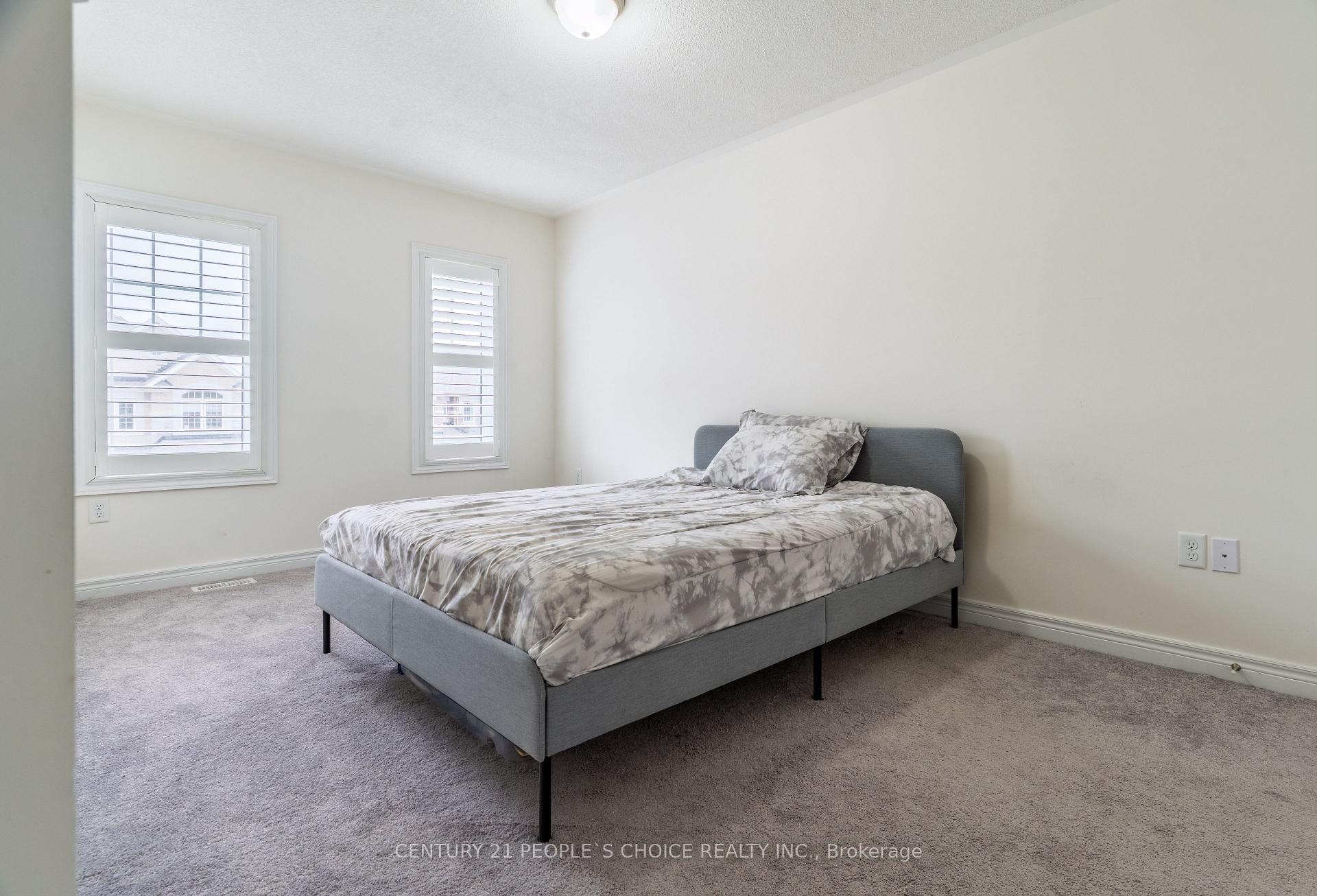 Photo 19 of 61 Finegan Circle, Brampton, Northwest Brampton — HOMEH