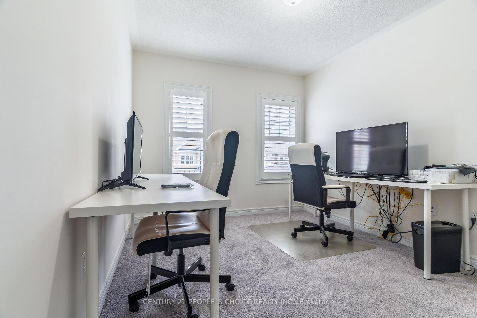 Photo 25 of 61 Finegan Circle, Brampton, Northwest Brampton — HOMEH