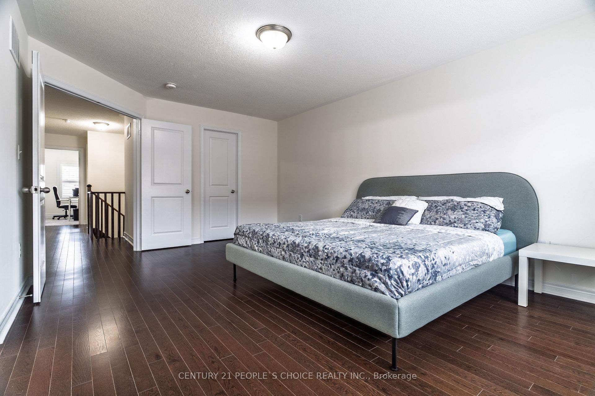 Photo 27 of 61 Finegan Circle, Brampton, Northwest Brampton — HOMEH