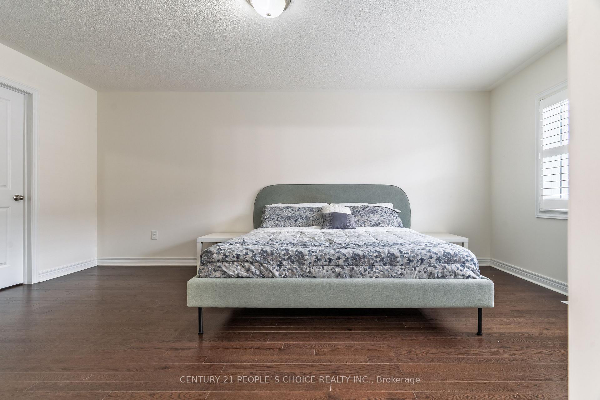 Photo 26 of 61 Finegan Circle, Brampton, Northwest Brampton — HOMEH