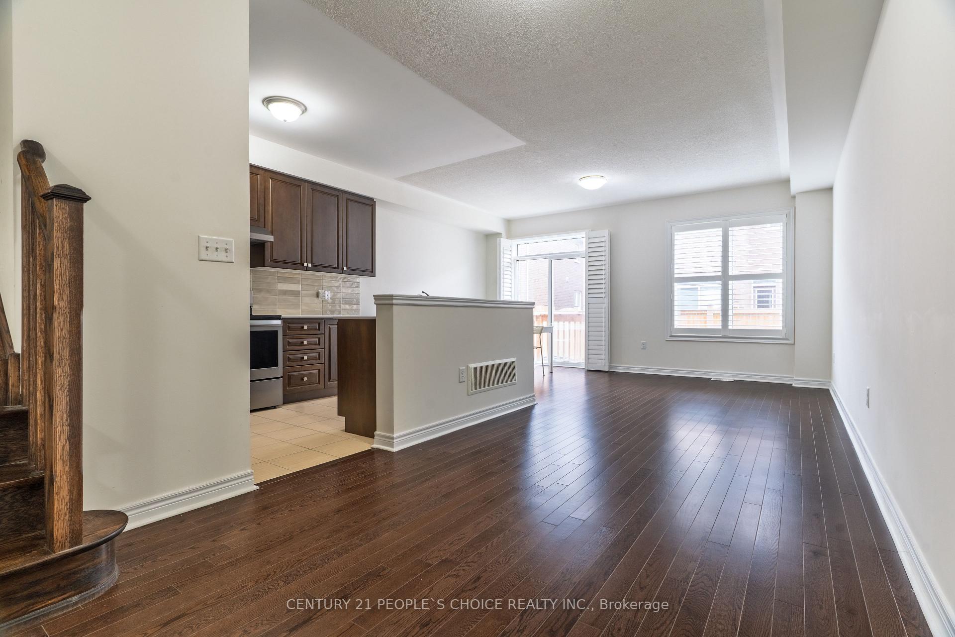 Photo 32 of 61 Finegan Circle, Brampton, Northwest Brampton — HOMEH