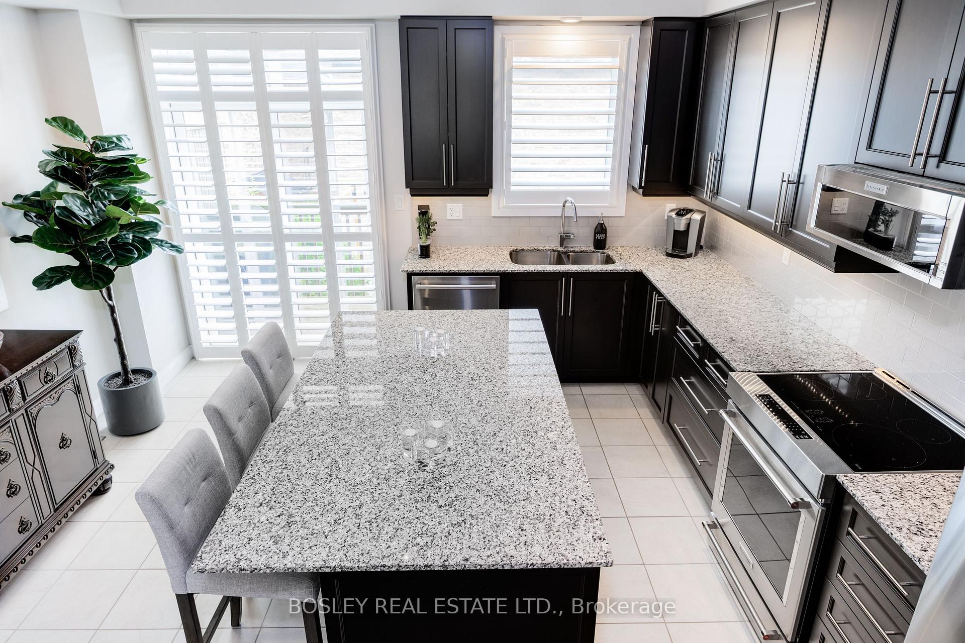 Photo 17 of Unit 67, 1169 Garner Road E, Hamilton, Ancaster — HOMEH