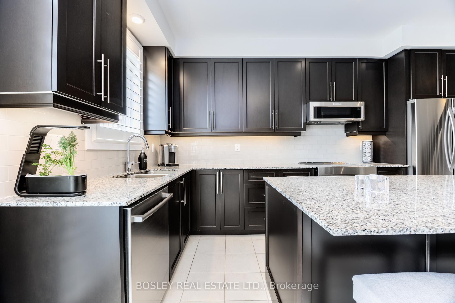 Photo 6 of Unit 67, 1169 Garner Road E, Hamilton, Ancaster — HOMEH