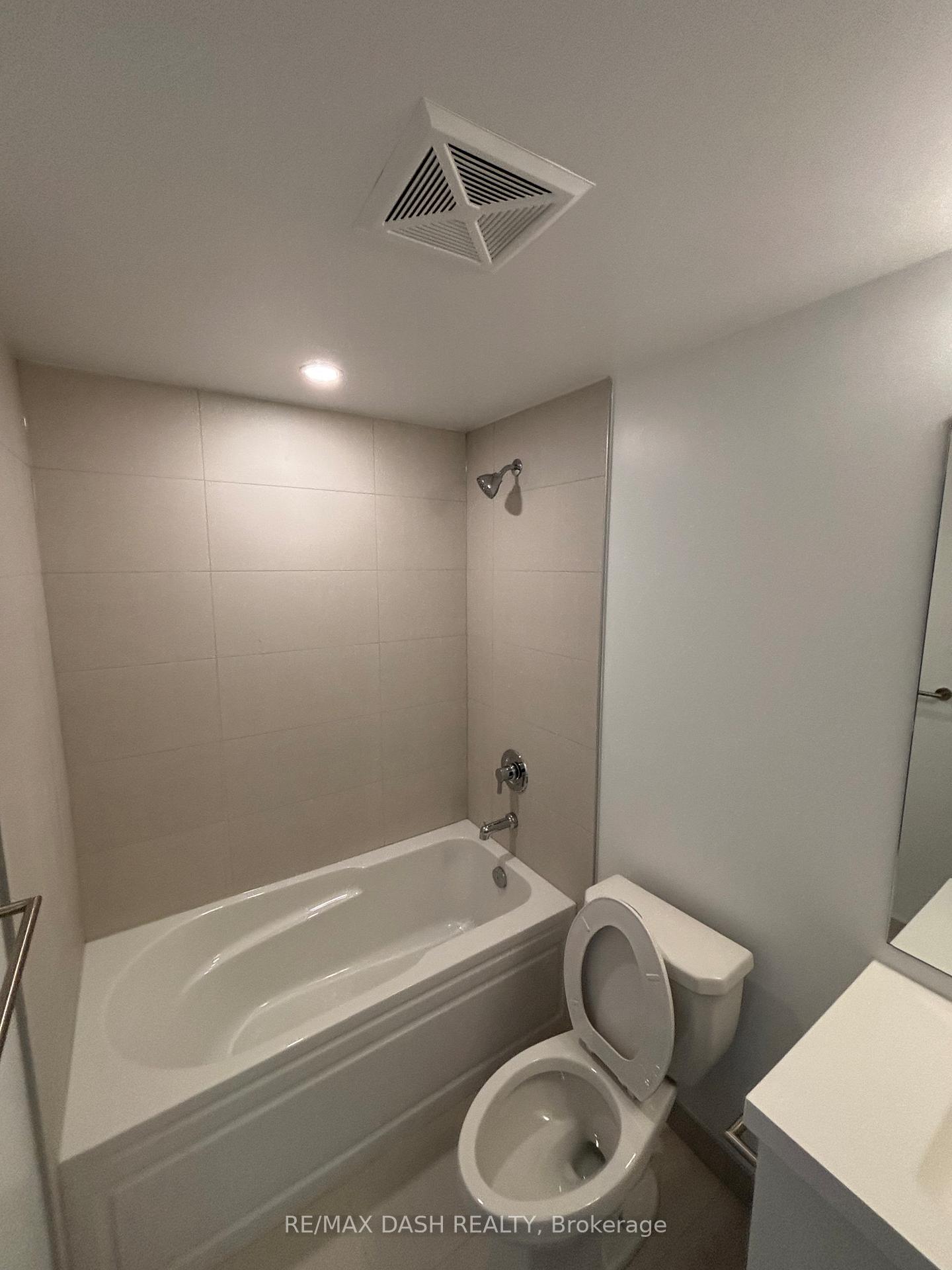Photo 3 of Unit 347, 2425 Simcoe Street N, Oshawa, Windfields — HOMEH
