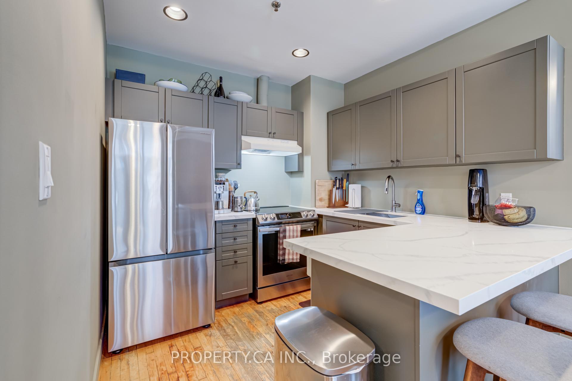 Photo 3 of Unit 401, 90 Sherbourne Street, Toronto, Moss Park — HOMEH