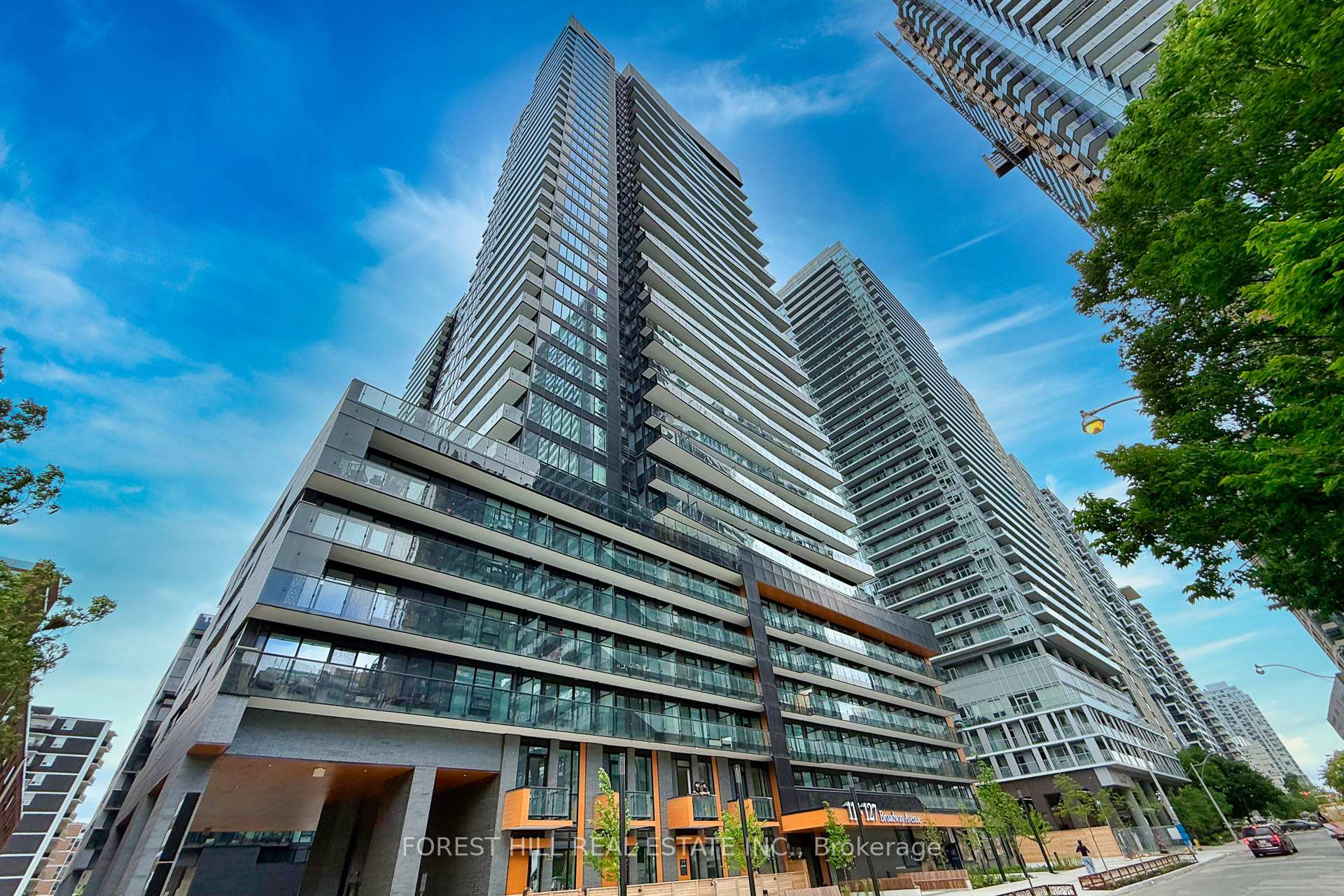 Front of Unit 1402, 117 Broadway Avenue
