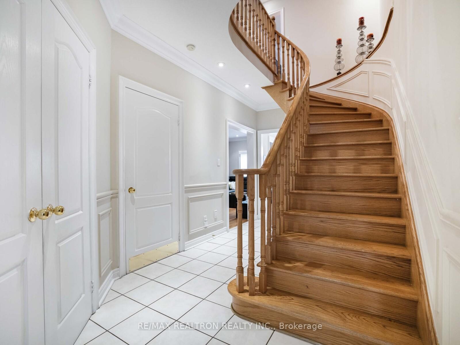 Photo 31 of 54 Daphnia Drive, Vaughan, Patterson — HOMEH
