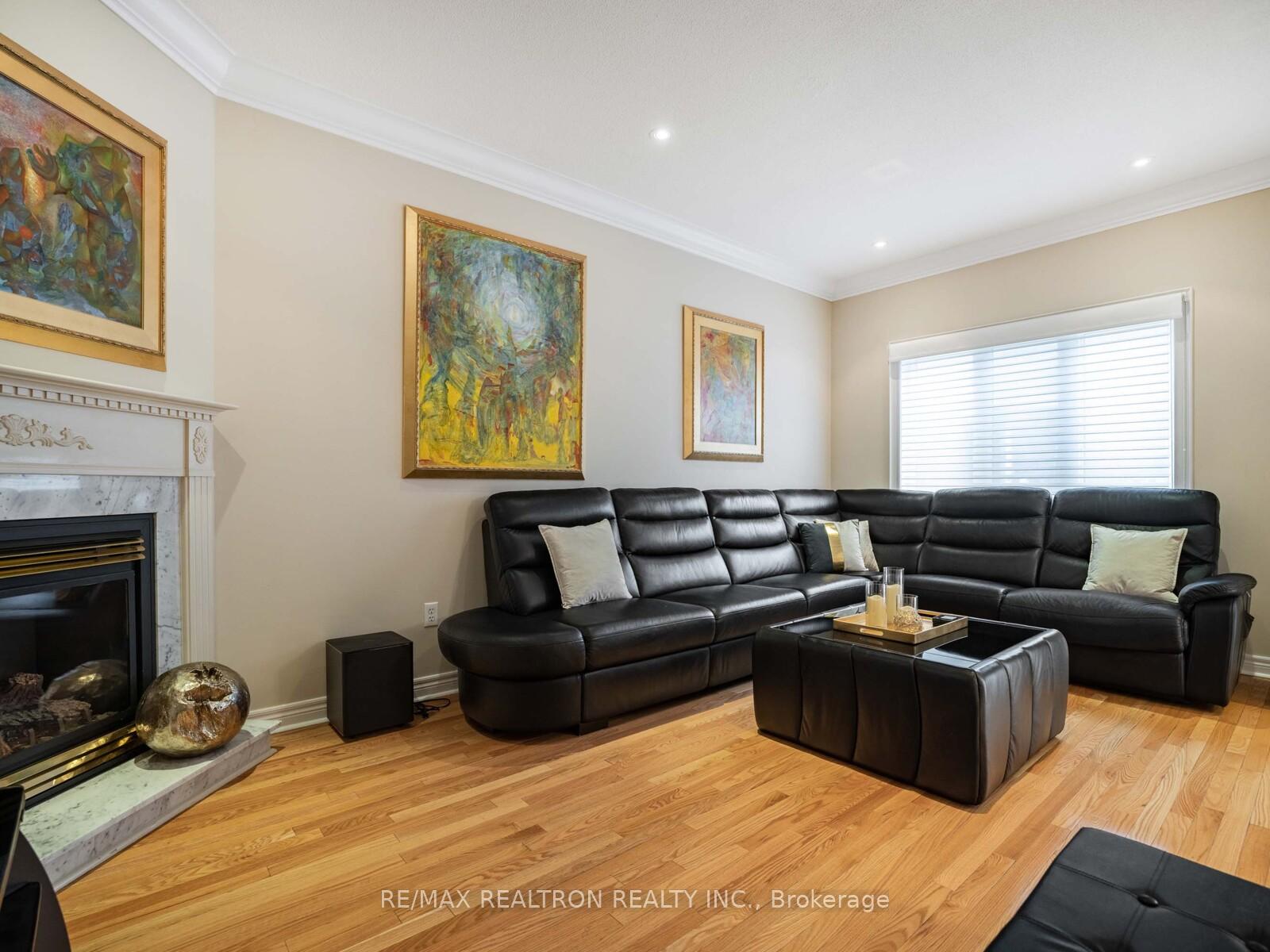 Photo 30 of 54 Daphnia Drive, Vaughan, Patterson — HOMEH