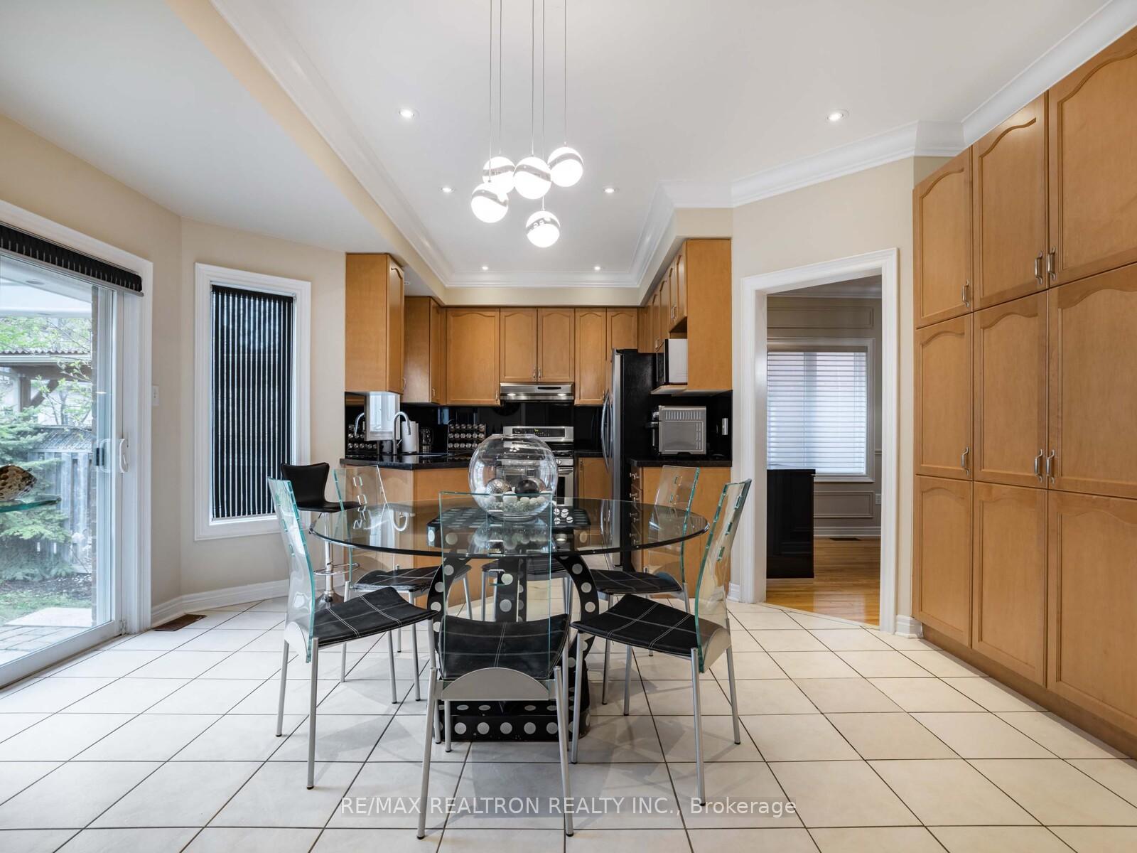 Photo 29 of 54 Daphnia Drive, Vaughan, Patterson — HOMEH