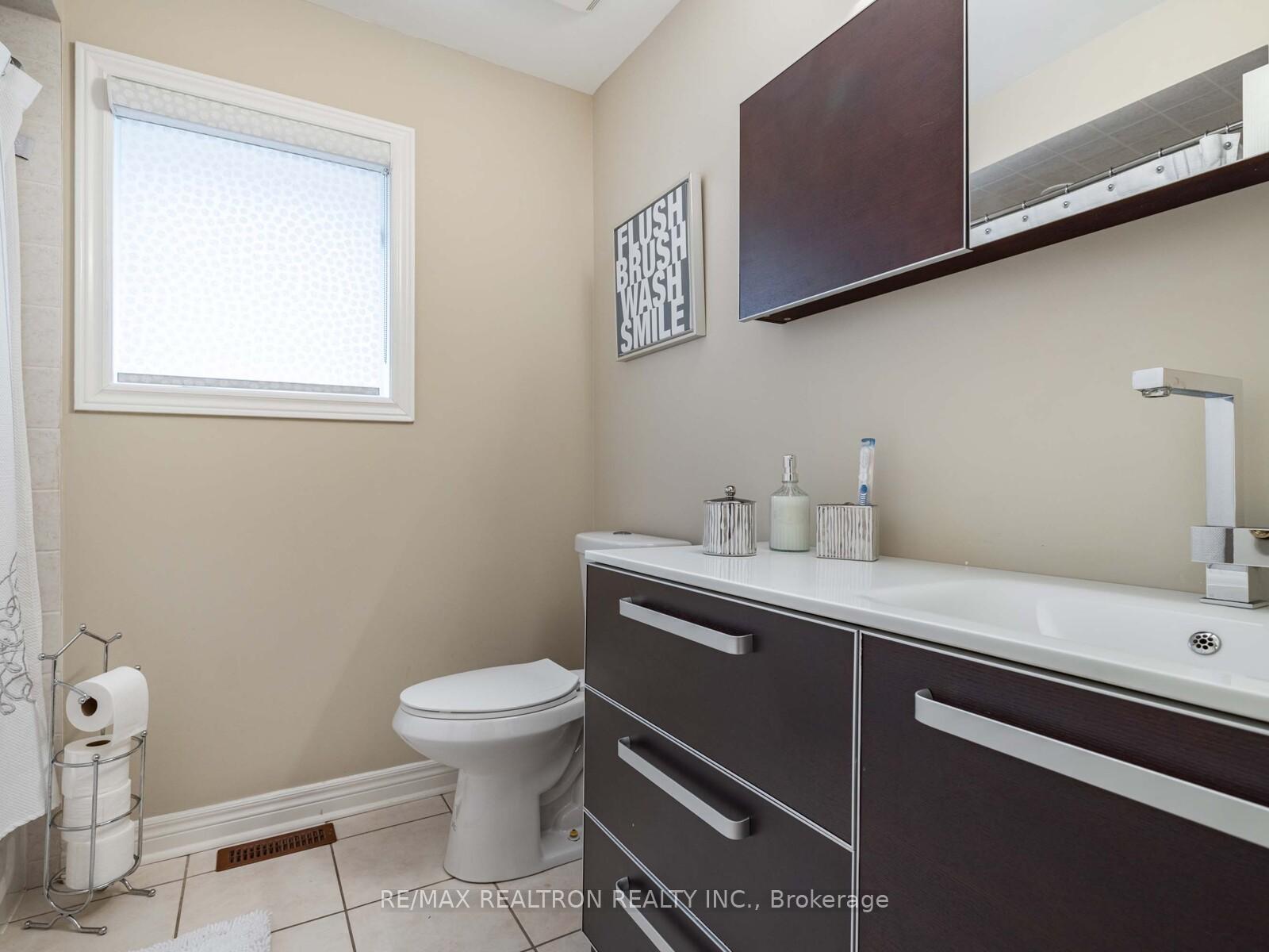 Photo 6 of 54 Daphnia Drive, Vaughan, Patterson — HOMEH