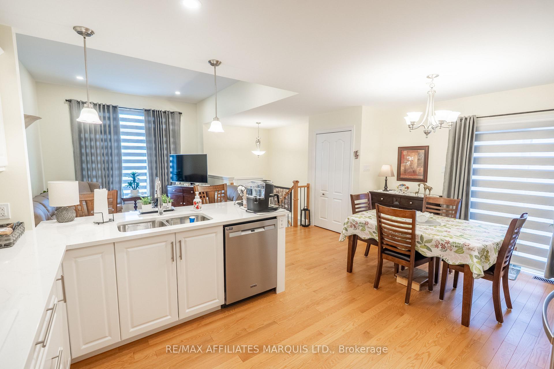 Photo 8 of 2443 Watson Crescent, Cornwall — HOMEH