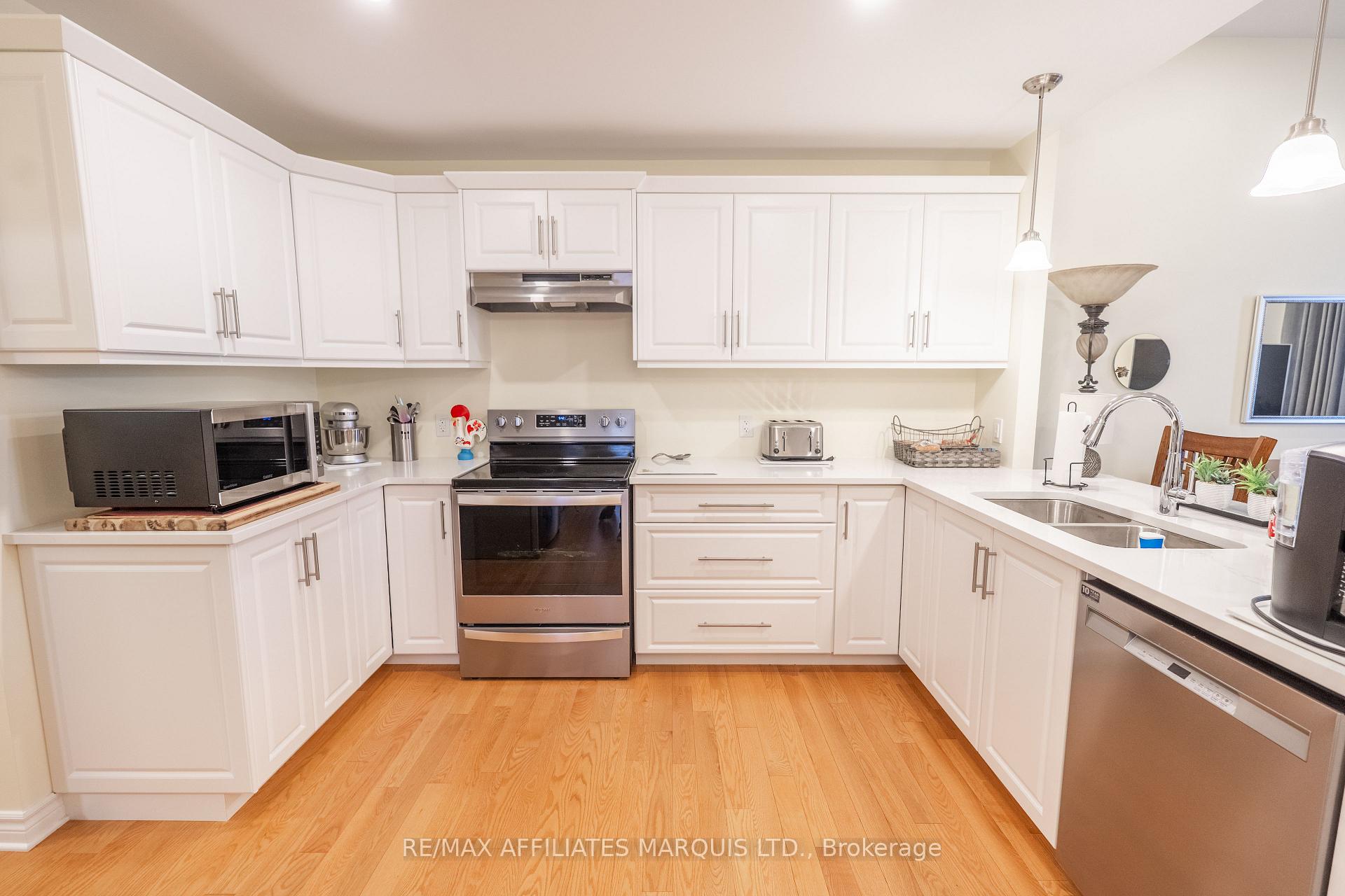 Photo 10 of 2443 Watson Crescent, Cornwall — HOMEH