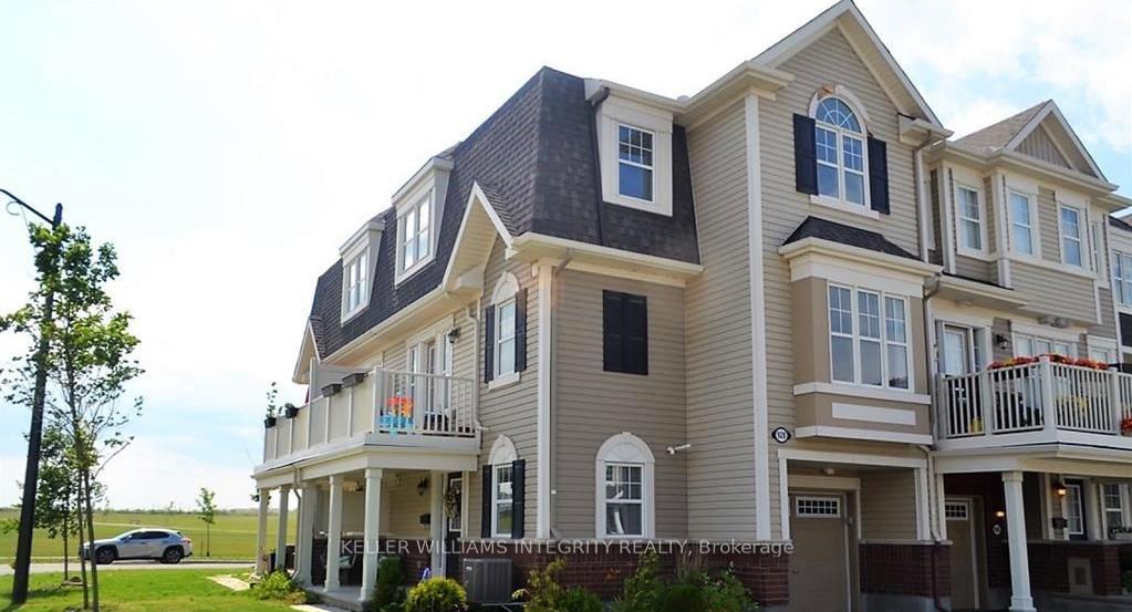 Front of 928 Fameflower Street