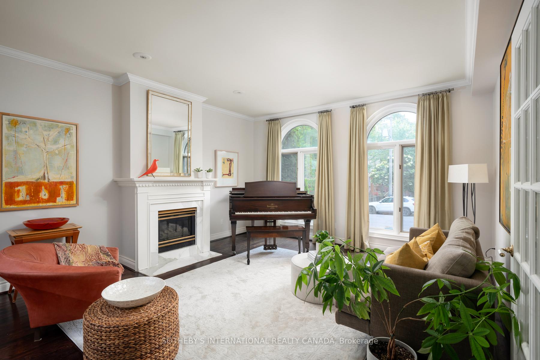 Photo 3 of 112 Sherwood Avenue, Toronto, Mount Pleasant East — HOMEH