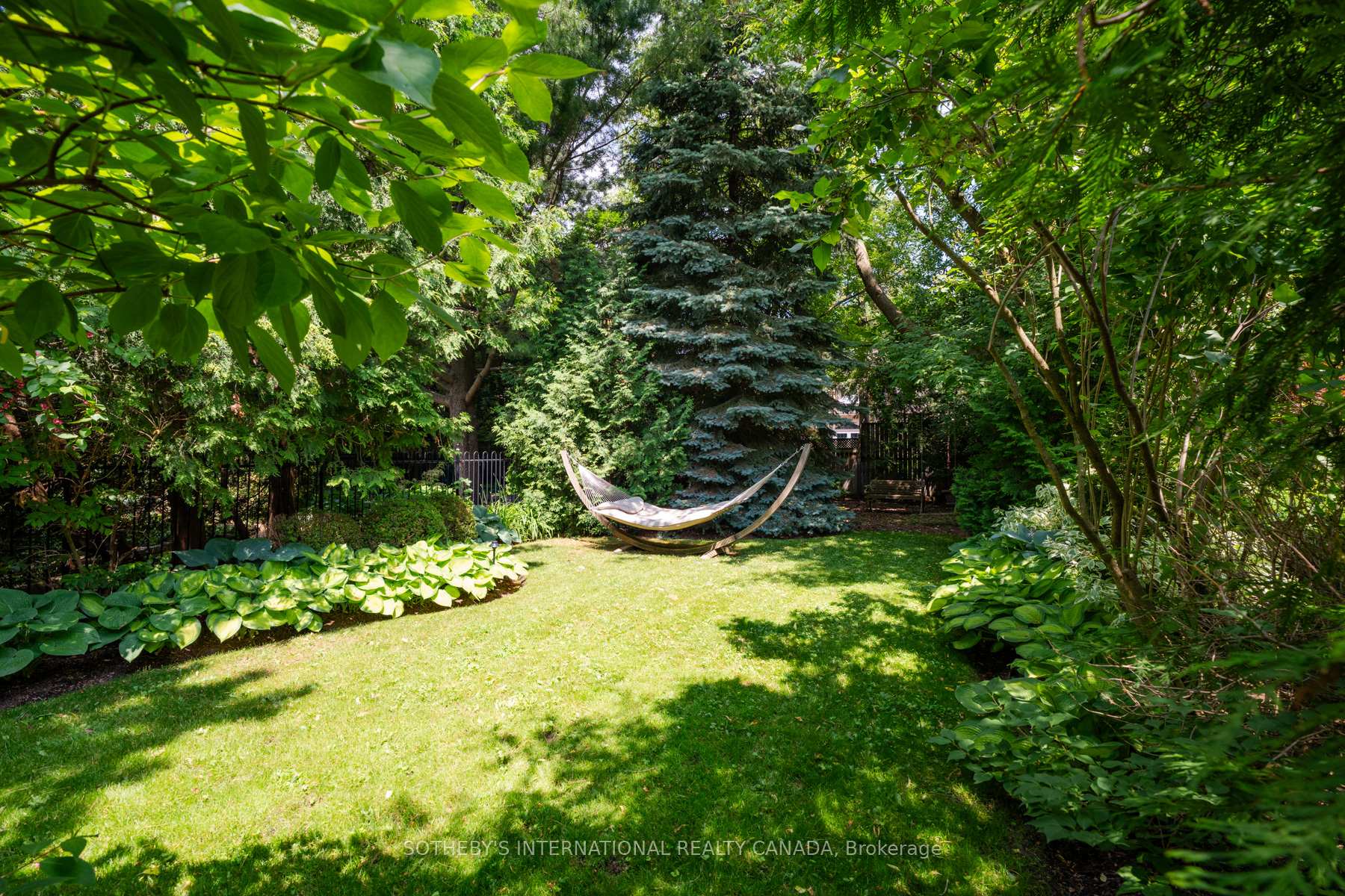 Photo 39 of 112 Sherwood Avenue, Toronto, Mount Pleasant East — HOMEH