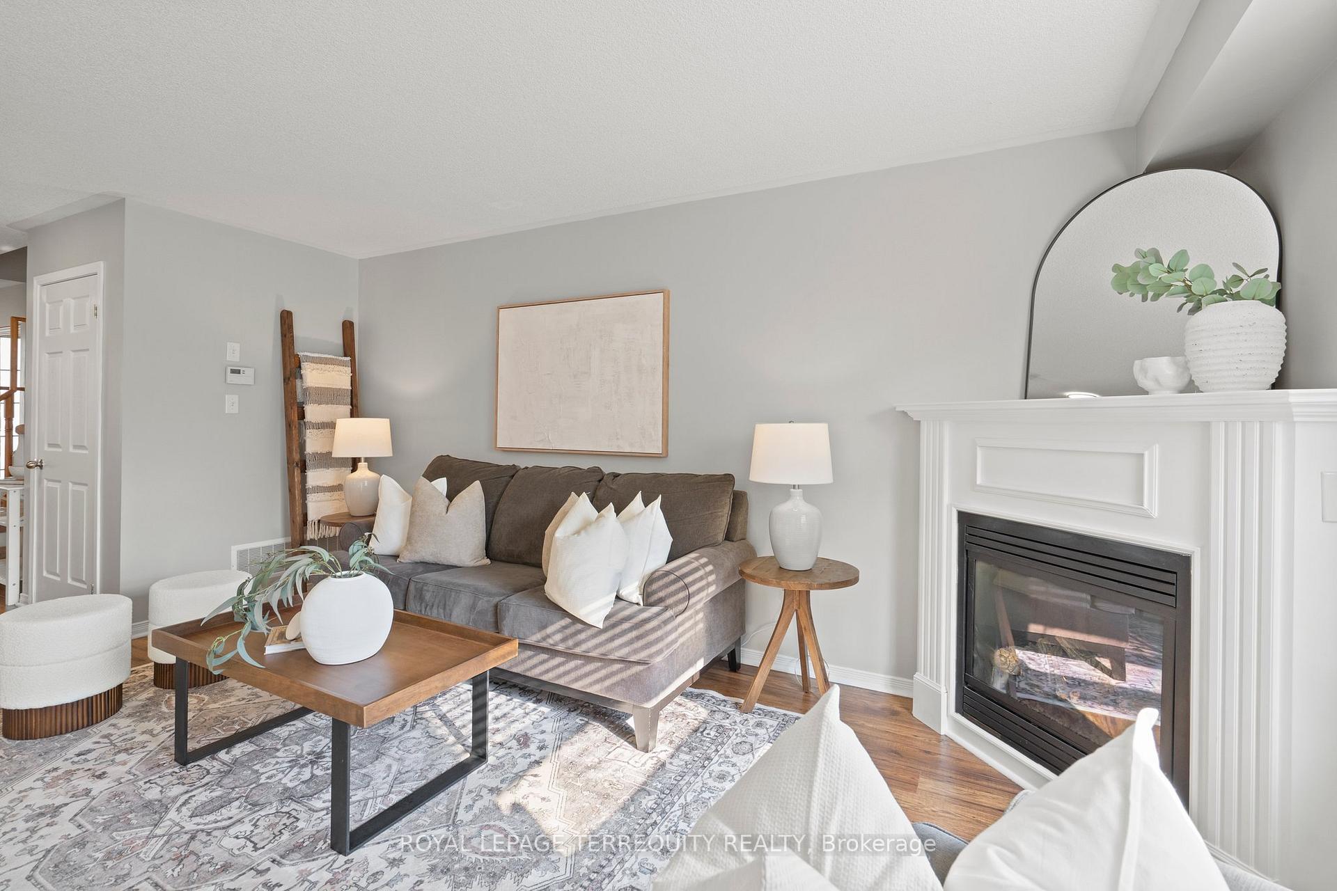 Photo 11 of 164 Swindells Street, Clarington, Bowmanville — HOMEH