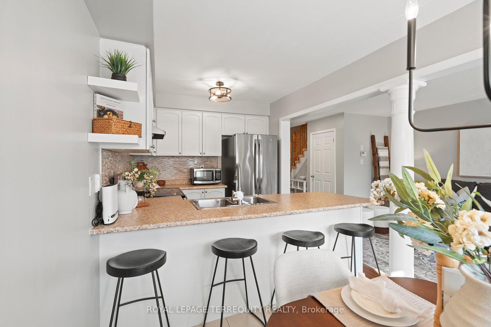 Photo 19 of 164 Swindells Street, Clarington, Bowmanville — HOMEH