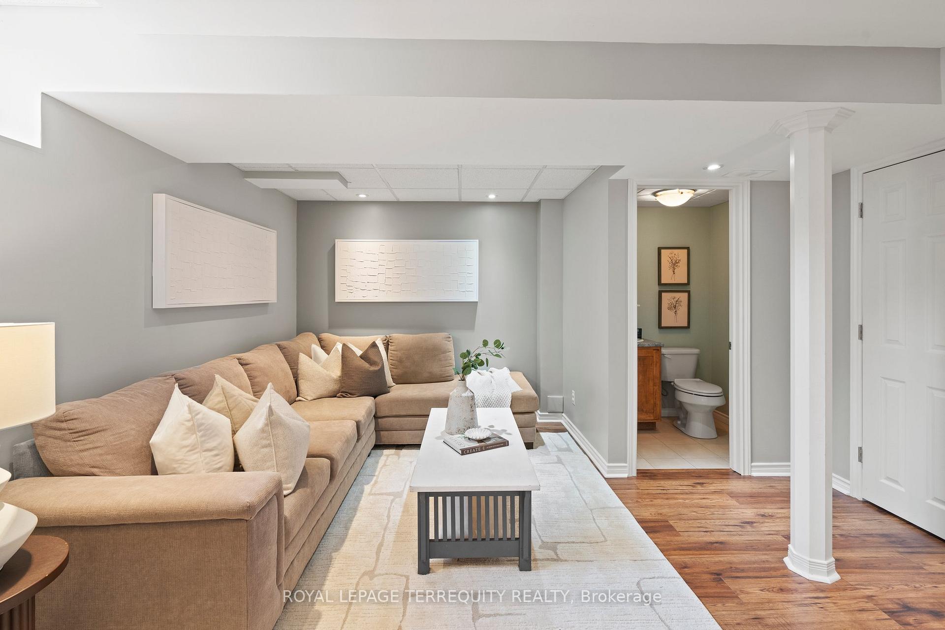 Photo 35 of 164 Swindells Street, Clarington, Bowmanville — HOMEH
