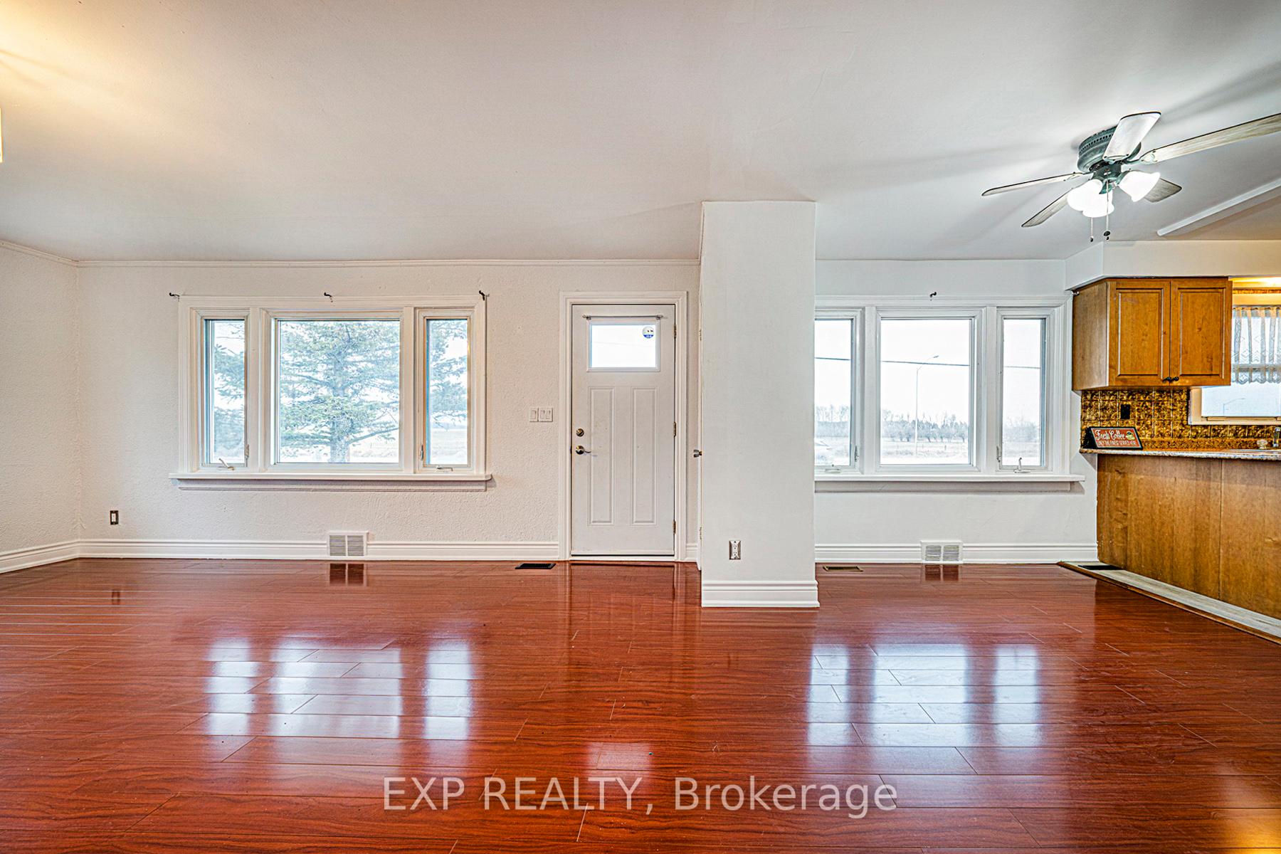 Photo 7 of Unit C, 26102 Highway 48 Road, Georgina, Sutton & Jackson's Point — HOMEH