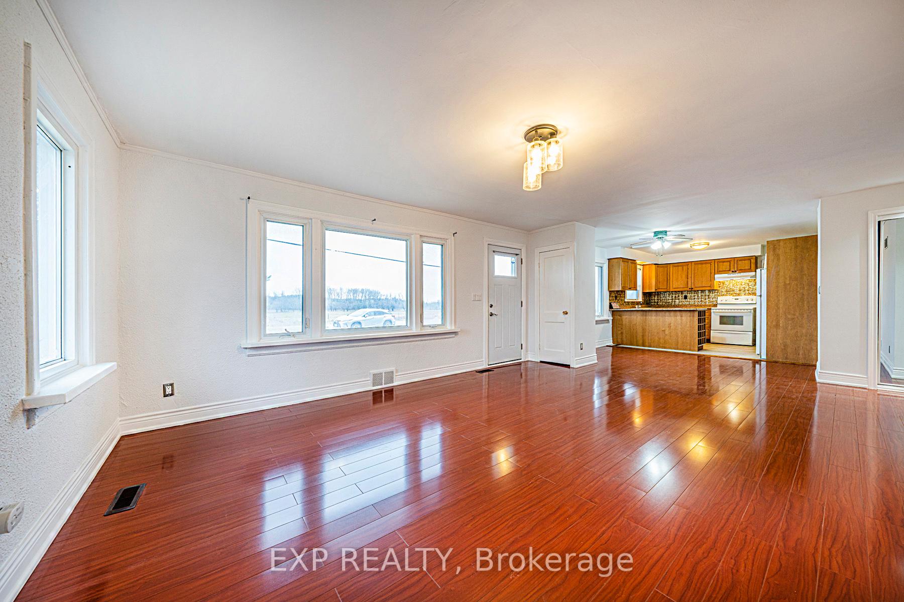 Photo 9 of Unit C, 26102 Highway 48 Road, Georgina, Sutton & Jackson's Point — HOMEH