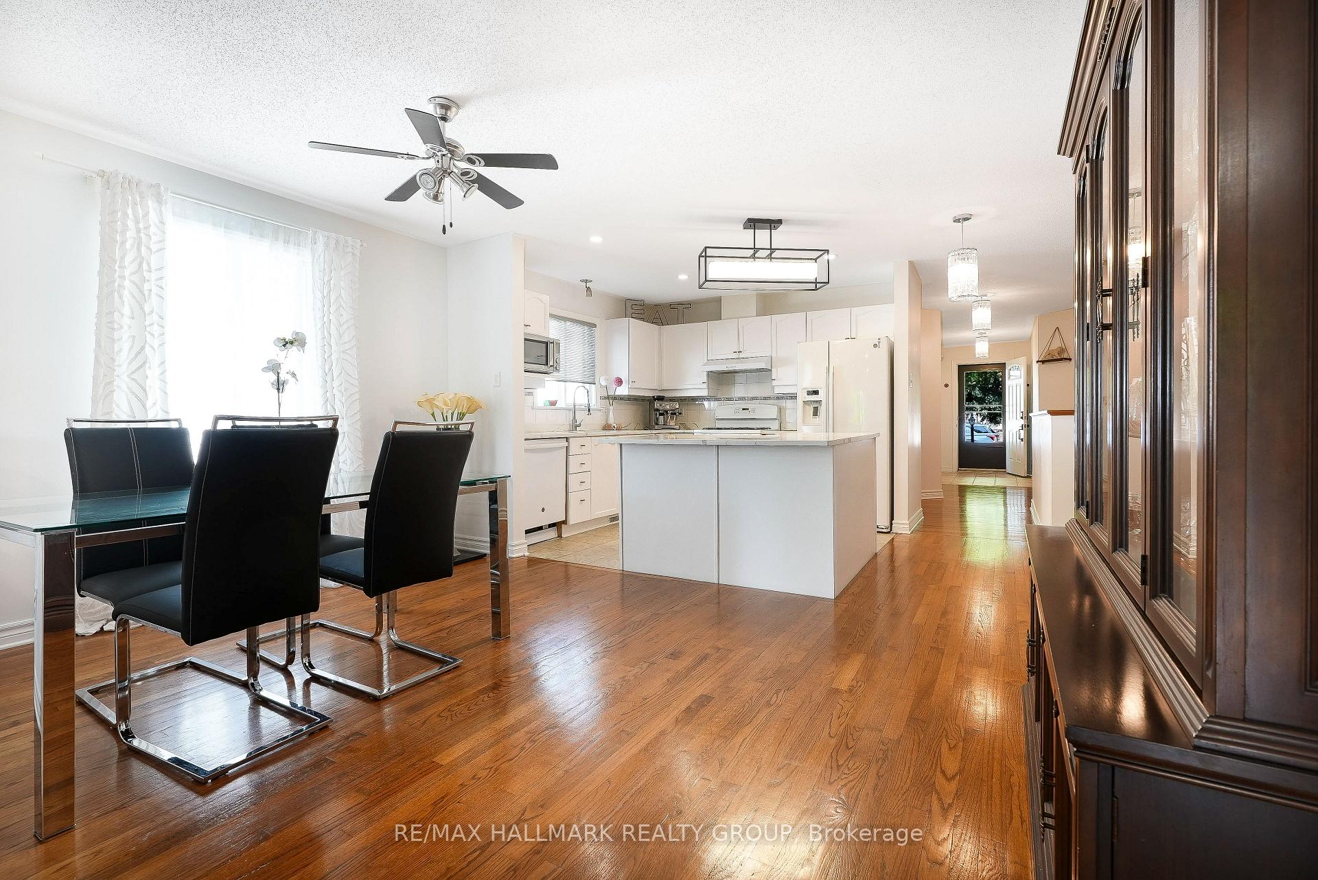 Photo 5 of 26 Fieldcrest Avenue, Ottawa, Barrhaven - Longfields — HOMEH
