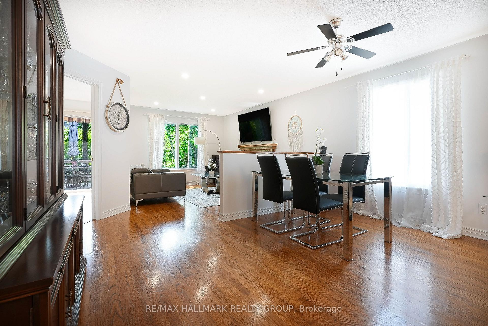 Photo 8 of 26 Fieldcrest Avenue, Ottawa, Barrhaven - Longfields — HOMEH