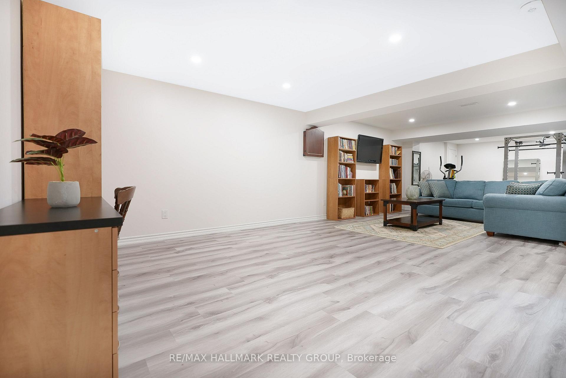 Photo 21 of 26 Fieldcrest Avenue, Ottawa, Barrhaven - Longfields — HOMEH