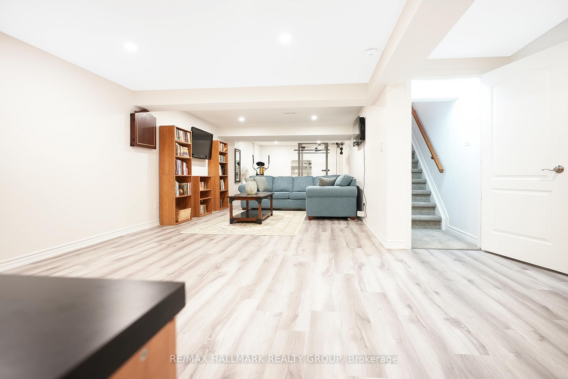 Photo 22 of 26 Fieldcrest Avenue, Ottawa, Barrhaven - Longfields — HOMEH