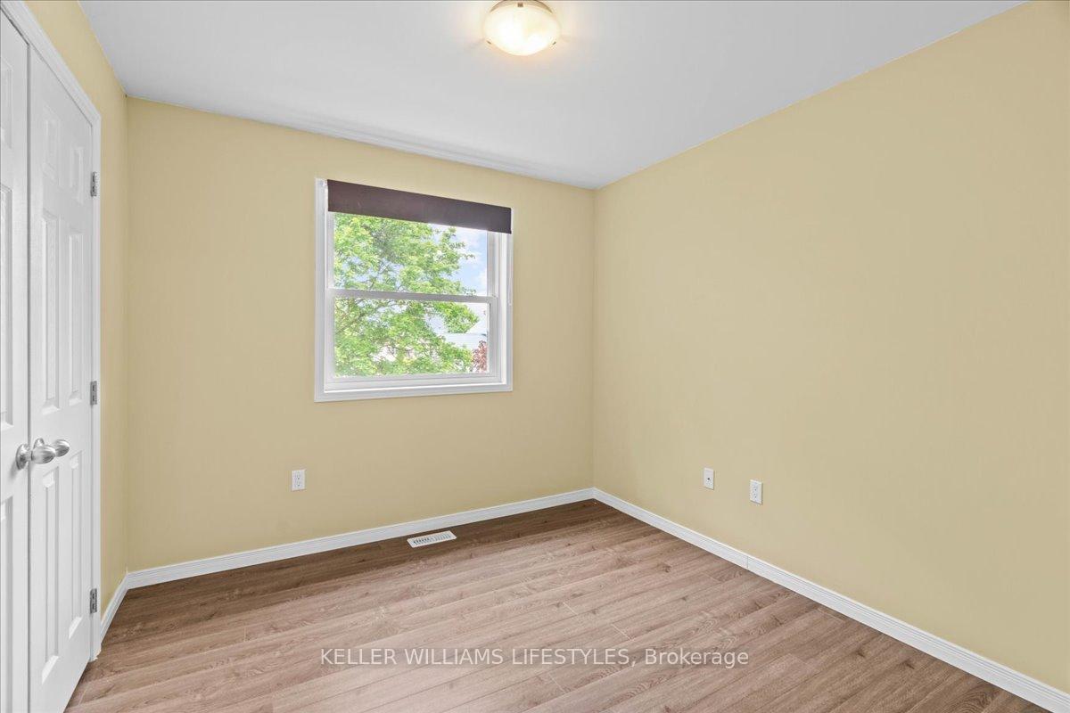 Photo 12 of 583 St.clair Street, Warwick, Watford — HOMEH