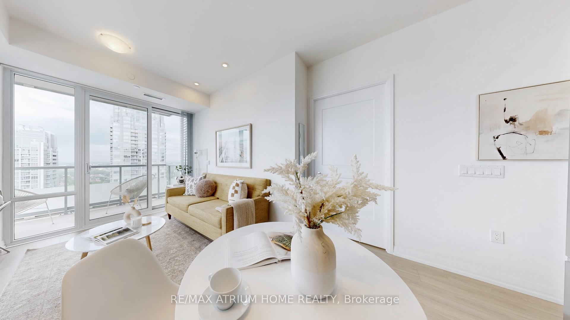 Photo 5 of Unit 3413, 50 Dunfield Avenue, Toronto, Mount Pleasant West — HOMEH