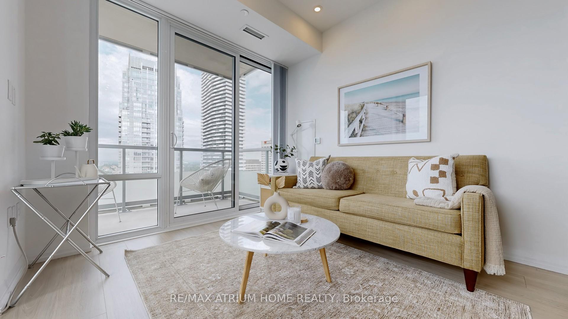 Photo 4 of Unit 3413, 50 Dunfield Avenue, Toronto, Mount Pleasant West — HOMEH