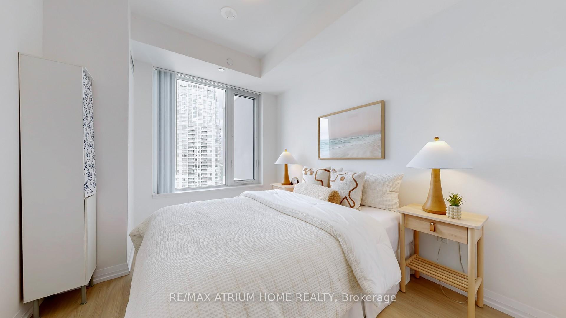 Photo 7 of Unit 3413, 50 Dunfield Avenue, Toronto, Mount Pleasant West — HOMEH